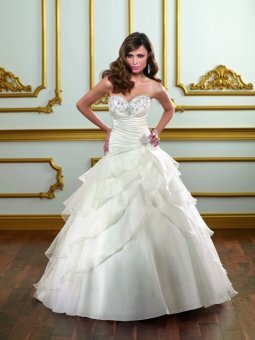 Ball Gown Sweetheart Crystal Organza Chapel Train Wedding Dress