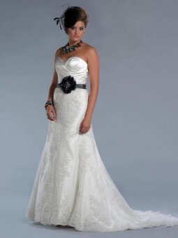 A-line Sweetheart Lace Satin Court Train Sashes / Ribbons Wedding Dresses