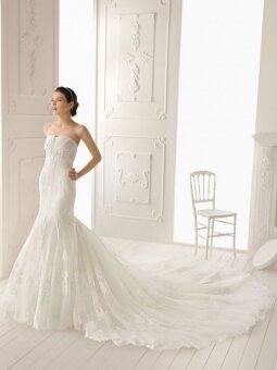 Trumpet/Mermaid Strapless Lace Court Train White Pearl Detailing Wedding Dress