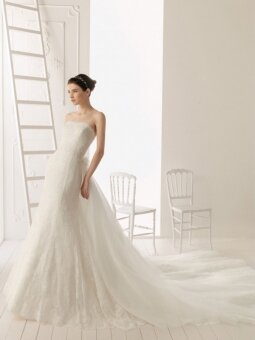 A-line Strapless Lace Tulle Court Train White Flowers Wedding Dress