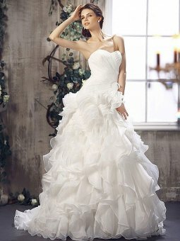 A-line Sweetheart Organza Floor-length White Wedding Dresses With Ruffles
