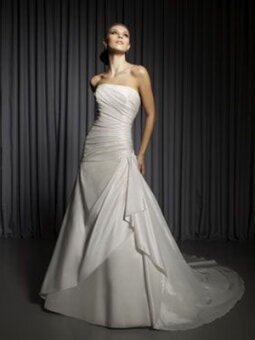 A-line Strapless Taffeta Court Train Ruched Wedding Dresses