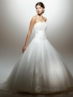Ball Gown Sweetheart Embroidery Organza Court Train Wedding Dress