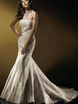 Trumpet/Mermaid Strapless Embroidery Lace Chapel Train Wedding Dress