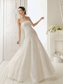 A-line Strapless Lace Chapel Train White Appliques Wedding Dress