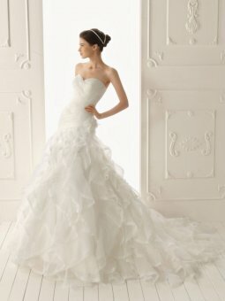 A-line Sweetheart Organza Lace Chapel Train White Criss Cross Wedding Dress