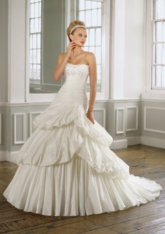Ball Gown Strapless Lace Taffeta Sweep Train Wedding Dress